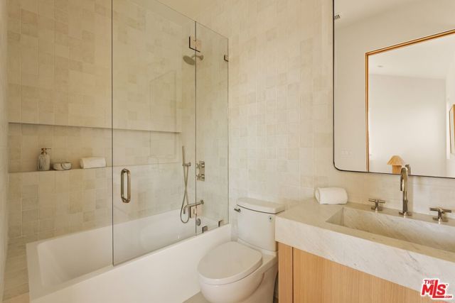 1758 S Holt Avenue, Los Angeles, CA 90035