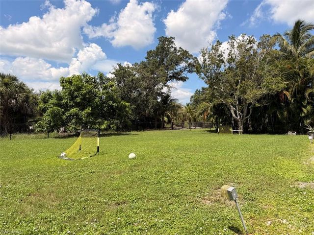 6560 Kestrel CIR, Fort Myers, FL 33966