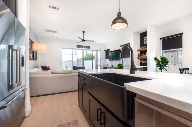 110 E 23rd Street, Houston, TX 77008