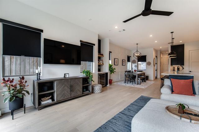 110 E 23rd Street, Houston, TX 77008