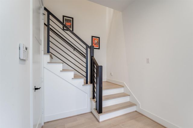 110 E 23rd Street, Houston, TX 77008