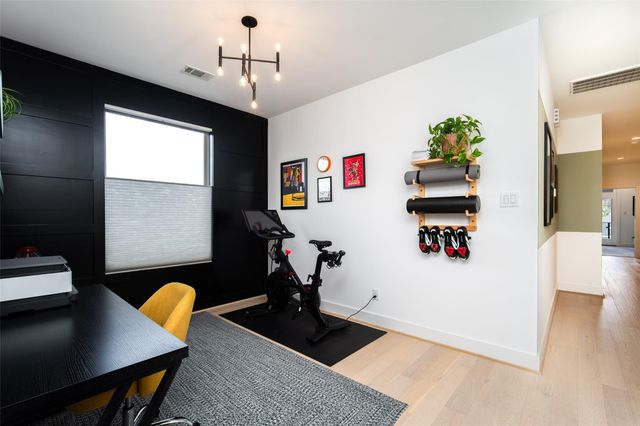 110 E 23rd Street, Houston, TX 77008