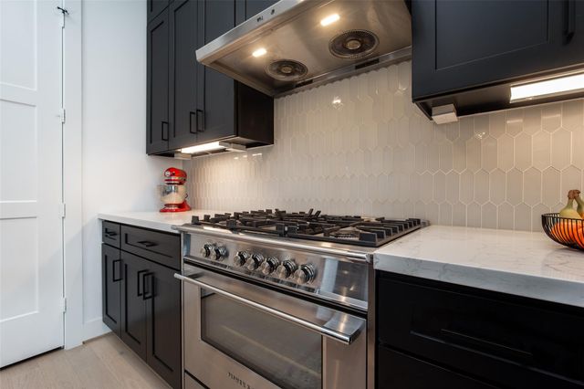 110 E 23rd Street, Houston, TX 77008