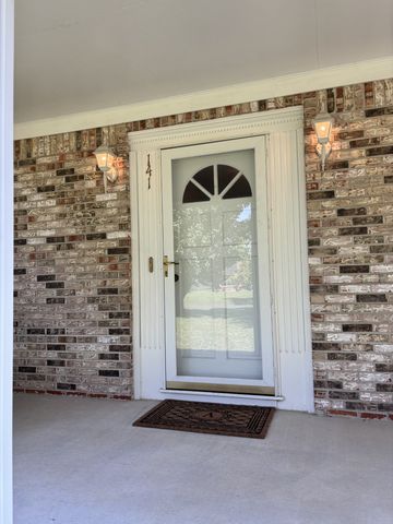 141 Doak Rd, Manchester, TN 37355