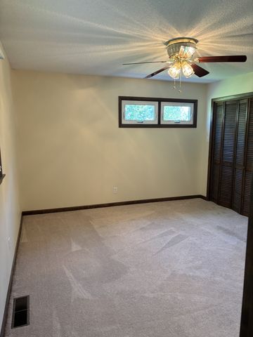 141 Doak Rd, Manchester, TN 37355