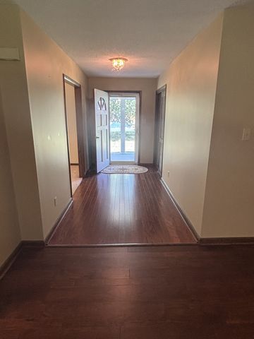 141 Doak Rd, Manchester, TN 37355