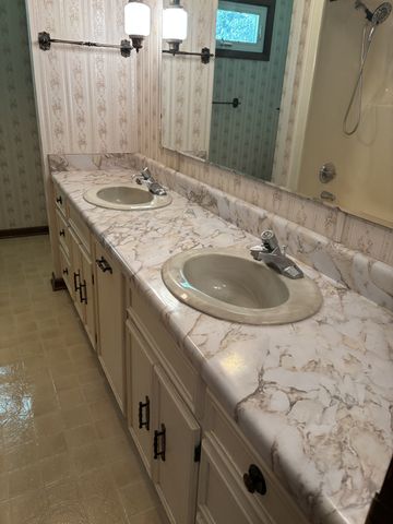 141 Doak Rd, Manchester, TN 37355