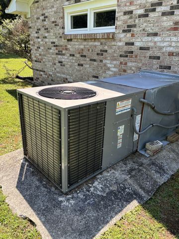 141 Doak Rd, Manchester, TN 37355