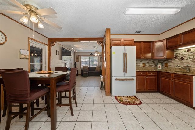 2825 BEAL STREET, Deltona, FL 32738