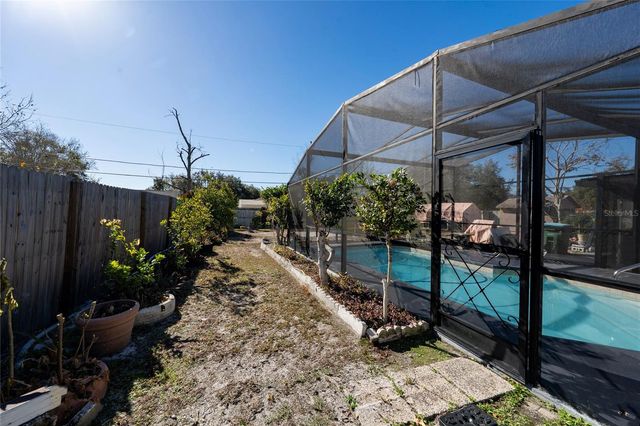 2825 BEAL STREET, Deltona, FL 32738