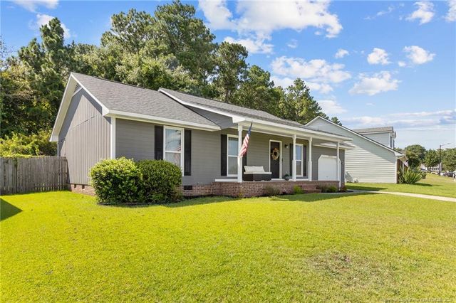 2244 Spindle Tree Drive, Fayetteville, NC 28304