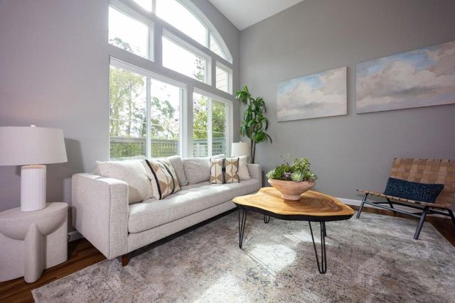 43 Erin Lane, Half Moon Bay, CA 94019