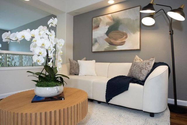 43 Erin Lane, Half Moon Bay, CA 94019