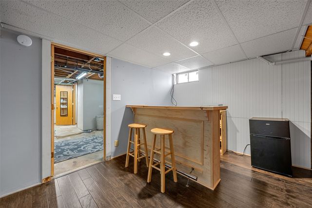 5515 Cedar Drive NW, Cedar Rapids, IA 52405