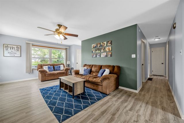 5515 Cedar Drive NW, Cedar Rapids, IA 52405