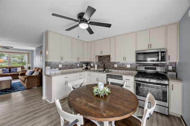 5515 Cedar Drive NW, Cedar Rapids, IA 52405