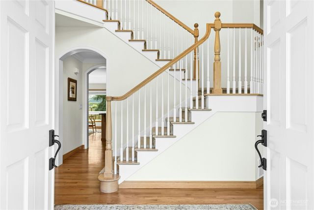 21425 SE 34th Place, Sammamish, WA 98075