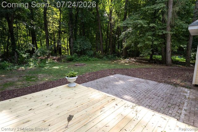 15117 Locust Grove Drive, Byron, MI 48418