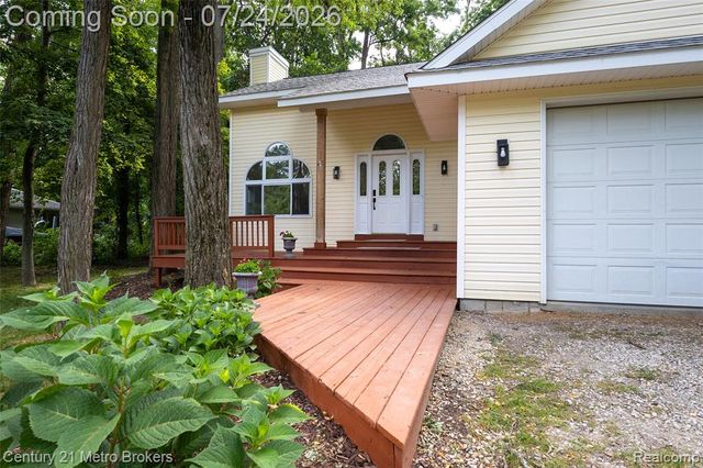 15117 Locust Grove Drive, Byron, MI 48418