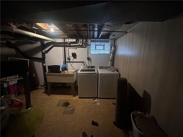 3106 Julie Dr, South Park, PA 15129