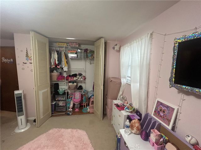 3106 Julie Dr, South Park, PA 15129