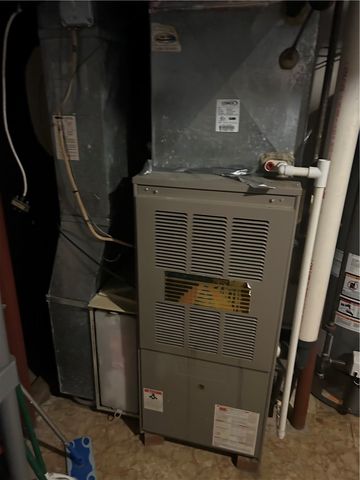 3106 Julie Dr, South Park, PA 15129