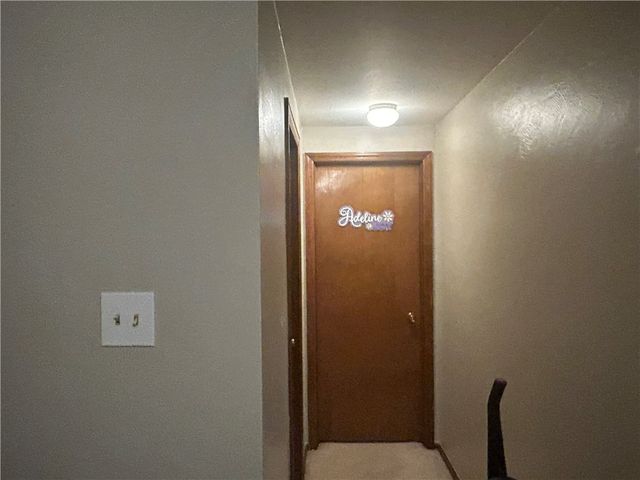 3106 Julie Dr, South Park, PA 15129