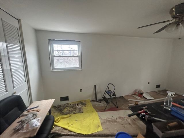 3106 Julie Dr, South Park, PA 15129