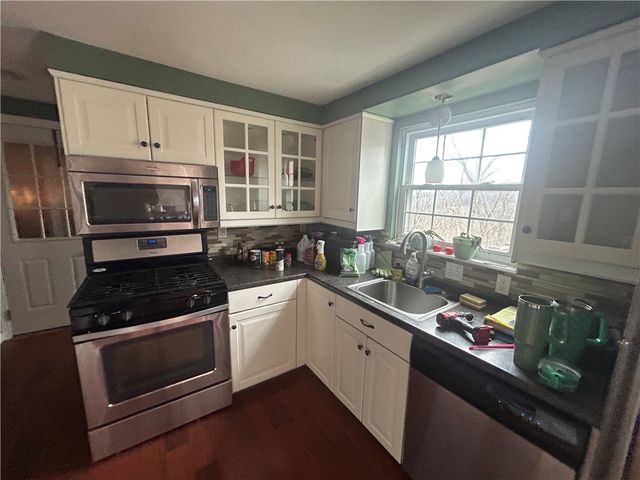 3106 Julie Dr, South Park, PA 15129