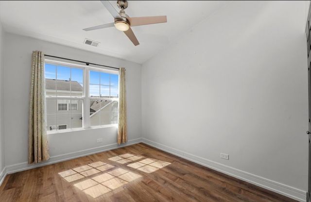 143 Holiday Lane, Hainesville, IL 60073