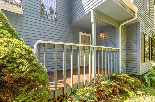 23822 35th Avenue W, Brier, WA 98036