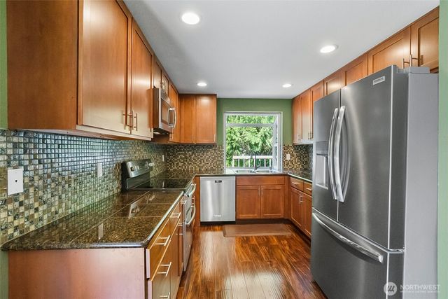 23822 35th Avenue W, Brier, WA 98036