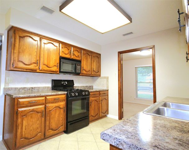 3610 Cheyenne Trail, Garland, TX 75044