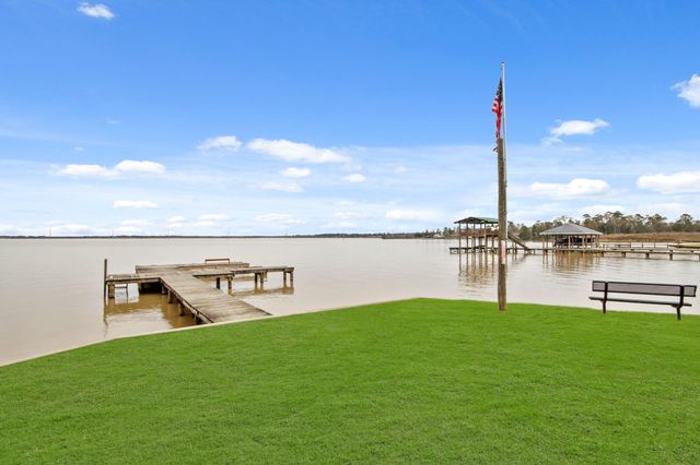 1626 Spanish Cove Drive, Crosby, TX 77532