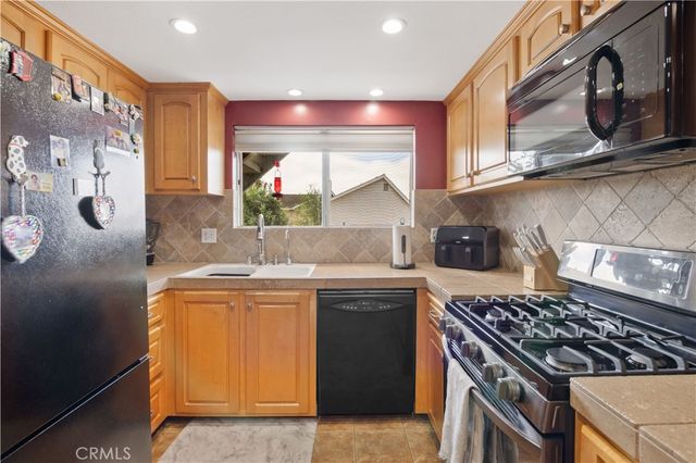 4892 Searidge Cir, Huntington Beach, CA 92649