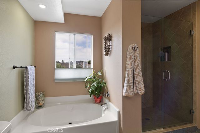 4892 Searidge Cir, Huntington Beach, CA 92649
