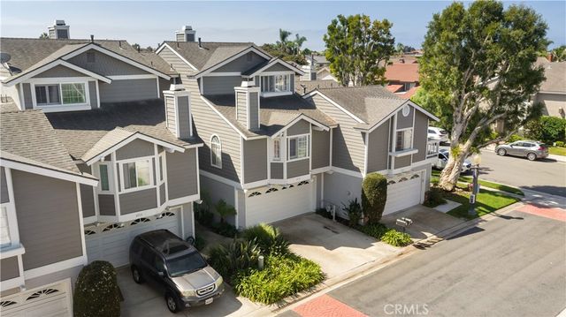 4892 Searidge Cir, Huntington Beach, CA 92649