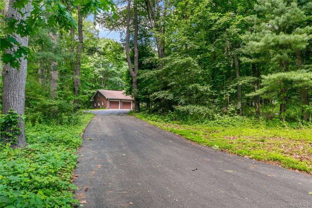 2425 Evergreen Street, Yorktown Heights, NY 10598