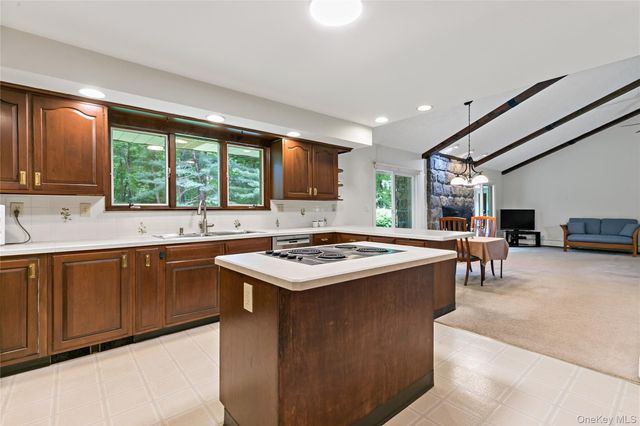 2425 Evergreen Street, Yorktown Heights, NY 10598