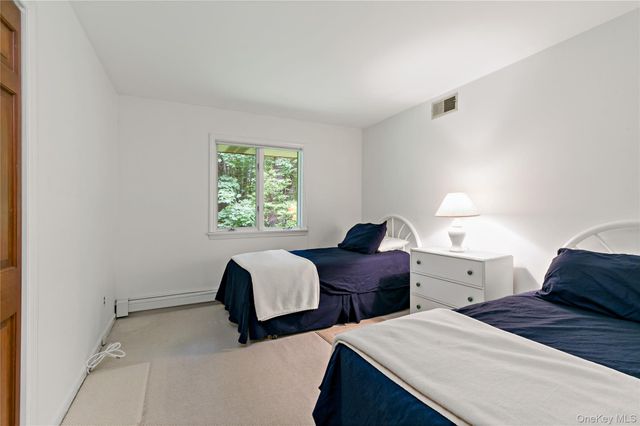 2425 Evergreen Street, Yorktown Heights, NY 10598