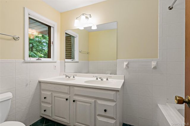 2425 Evergreen Street, Yorktown Heights, NY 10598