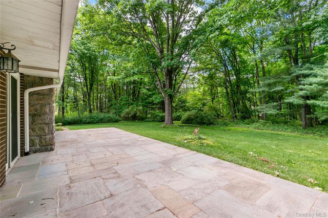 2425 Evergreen Street, Yorktown Heights, NY 10598