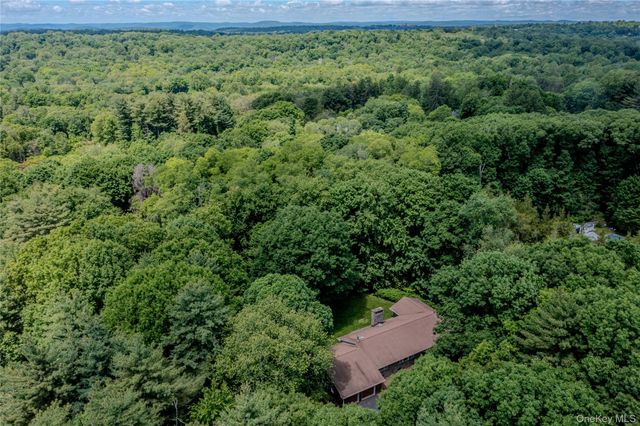 2425 Evergreen Street, Yorktown Heights, NY 10598
