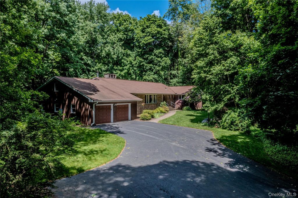 2425 Evergreen Street, Yorktown Heights, NY 10598
