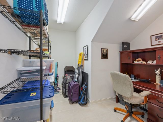 6049 Ashford LN 201, Naples, FL 34110