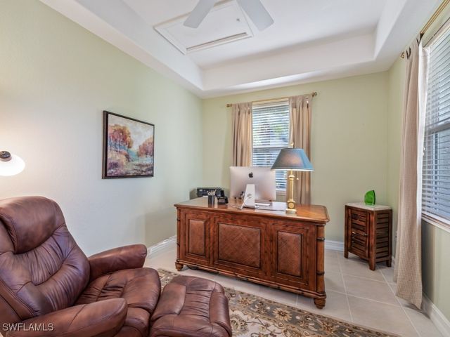 6049 Ashford LN 201, Naples, FL 34110