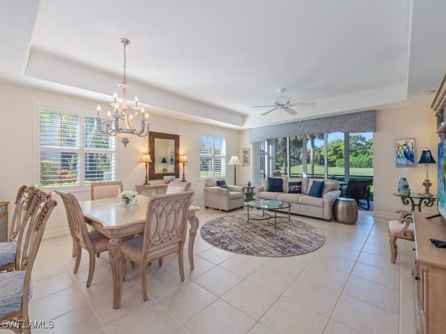 6049 Ashford LN 201, Naples, FL 34110