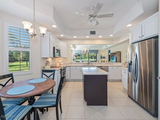 6049 Ashford LN 201, Naples, FL 34110