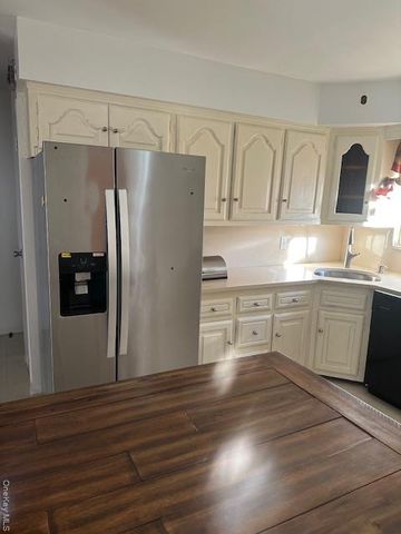 162 Rolling Street 1st FL, Malverne, NY 11565