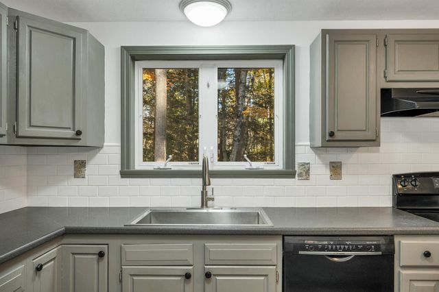 224 Clough Pond Road, Loudon, NH 03307